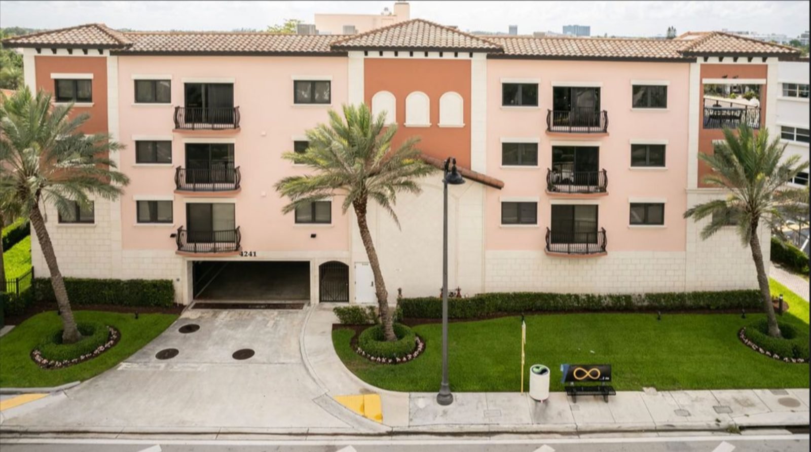 Apt en alquiler 3h 4241 N OCEAN BLVD