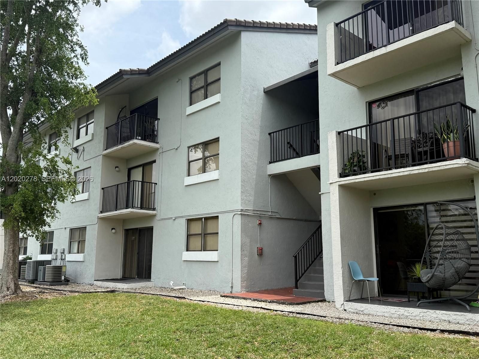 En venta apartamento de 2 dormitorios y 2 baños en excelente estado, ideal para inversión