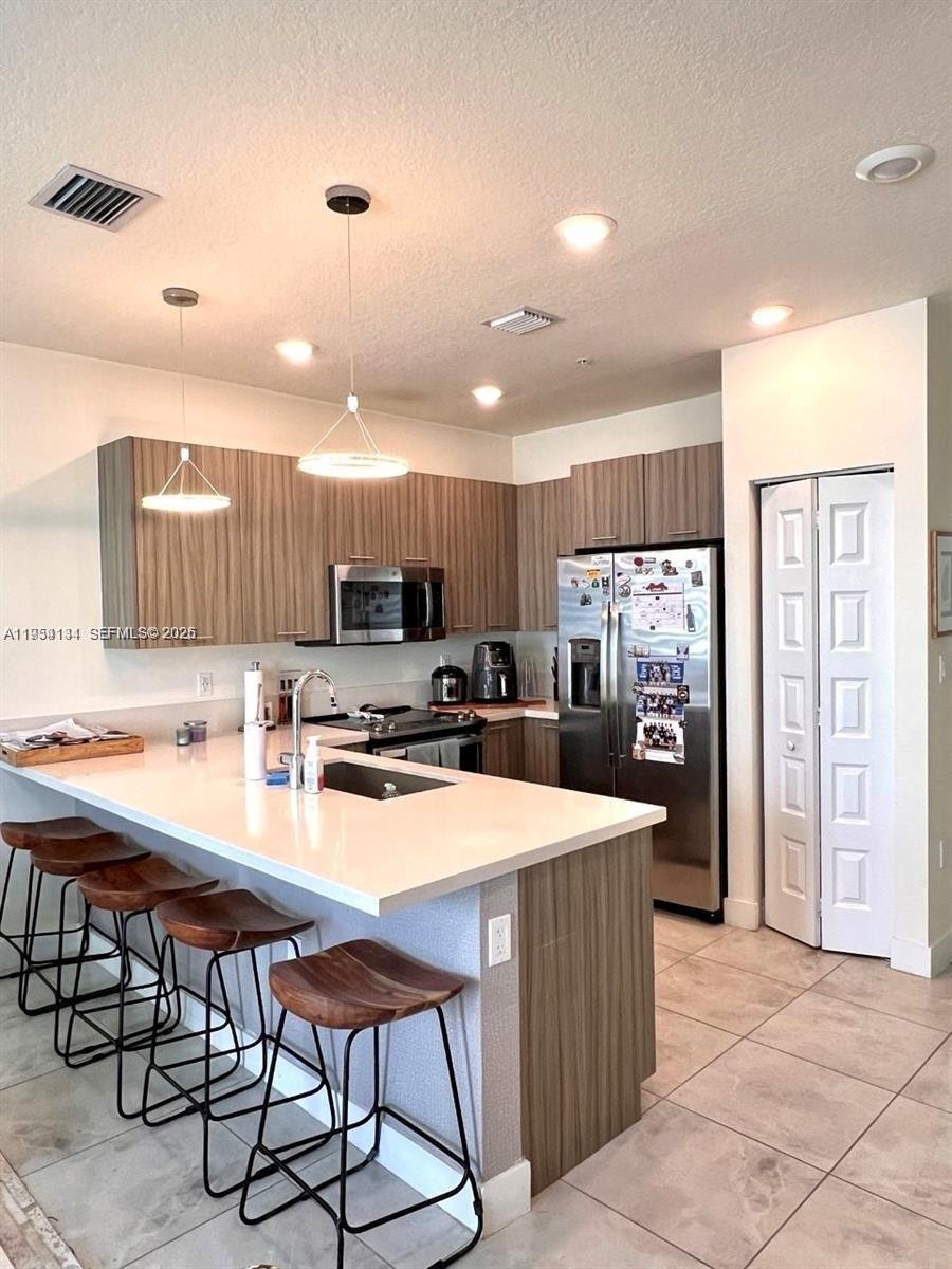 Se vende espacioso apartamento de 3 dormitorios y 2 baños