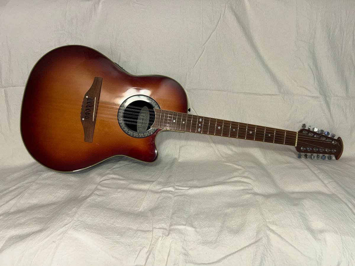Guitarra eléctrica-acústica Ovation de 12 cuerdas