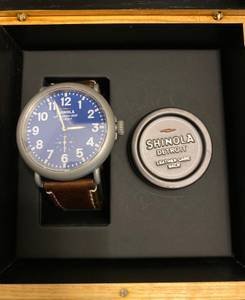 Reloj Runwell original - con caja, sin usar