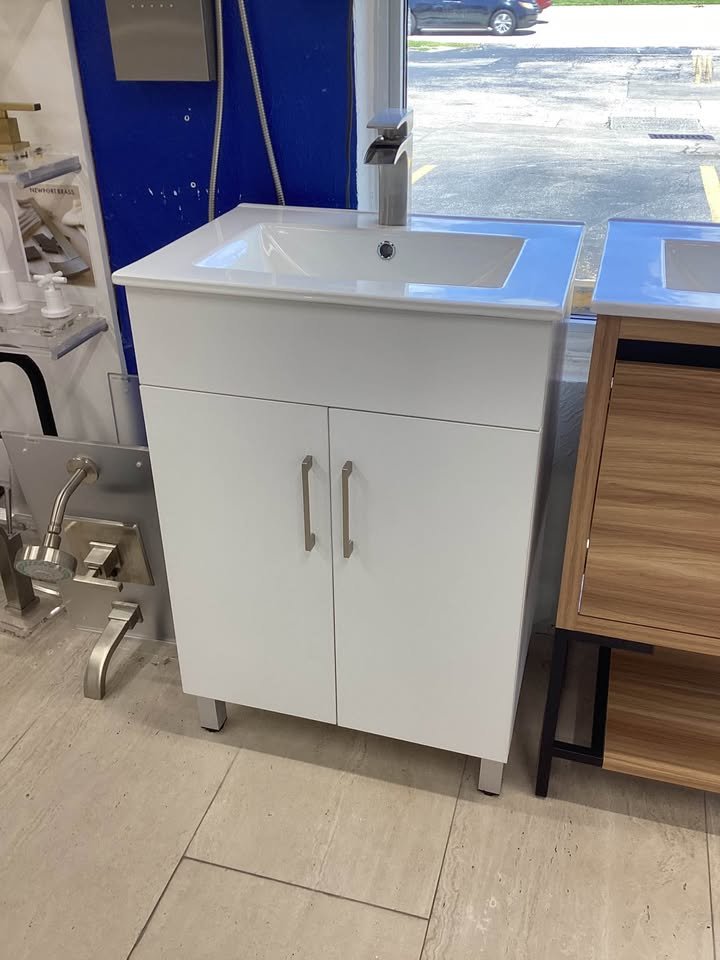 Mueble de baño con encimera de cerámica de 24 pulgadas, color blanco, disponible en tienda