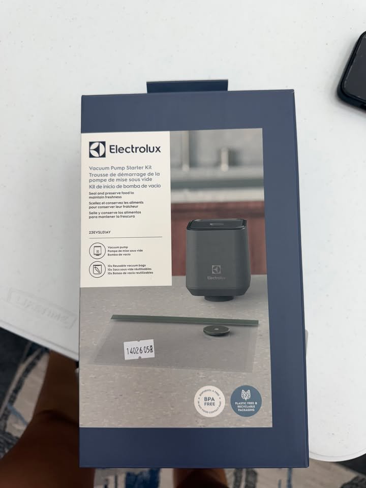 Selladora de alimentos y bomba de vacío recargable de mano - Electrolux