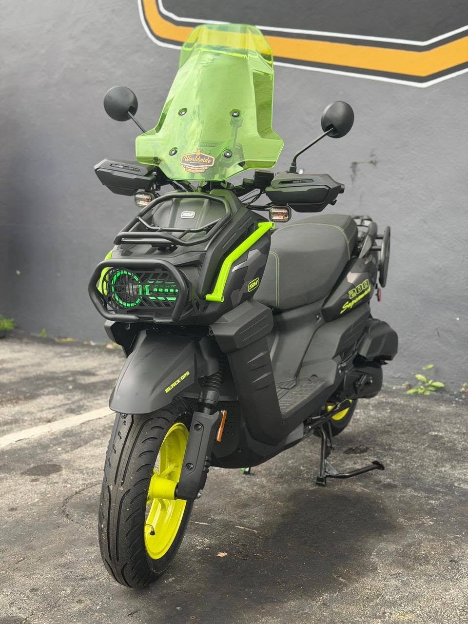 Scooter Supermach Tank 200 EFI -  Nueva