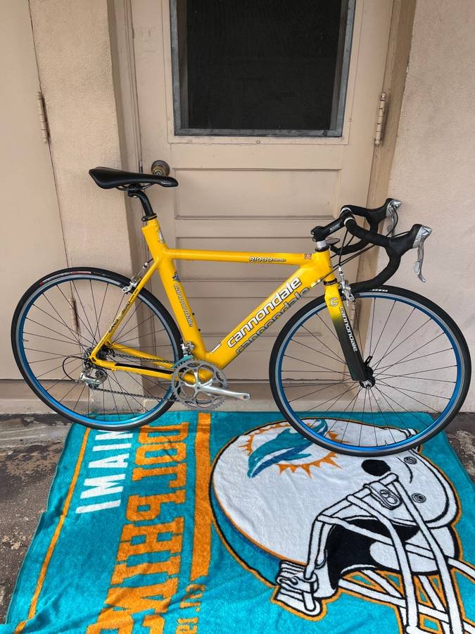 Bicicleta de carretera Cannondale  - como nueva