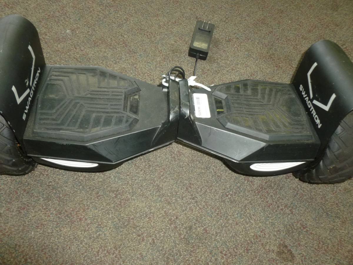 Patinete eléctrico SWAGTRON T6 con cargador