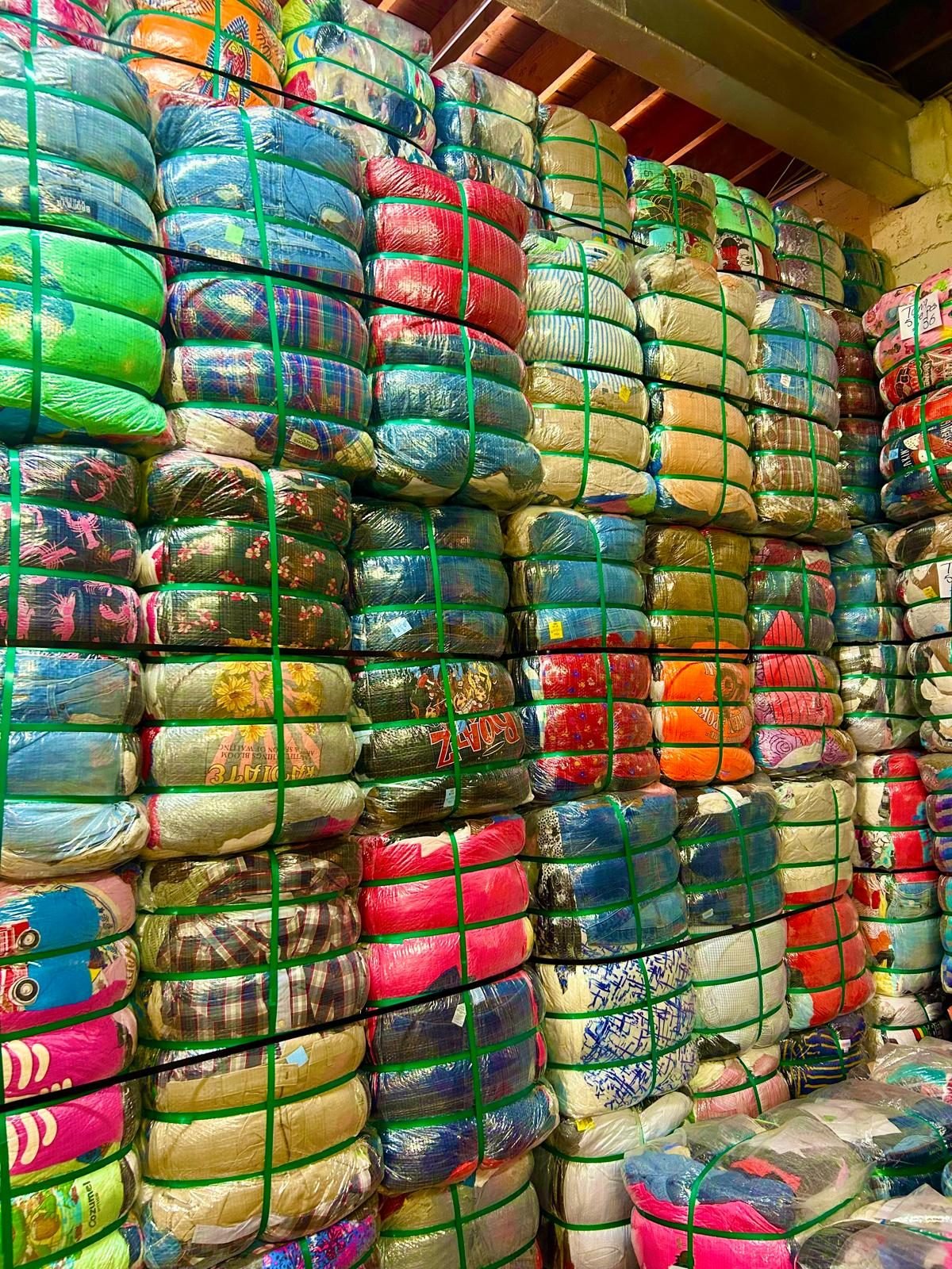 Pacas de ropa usada americana