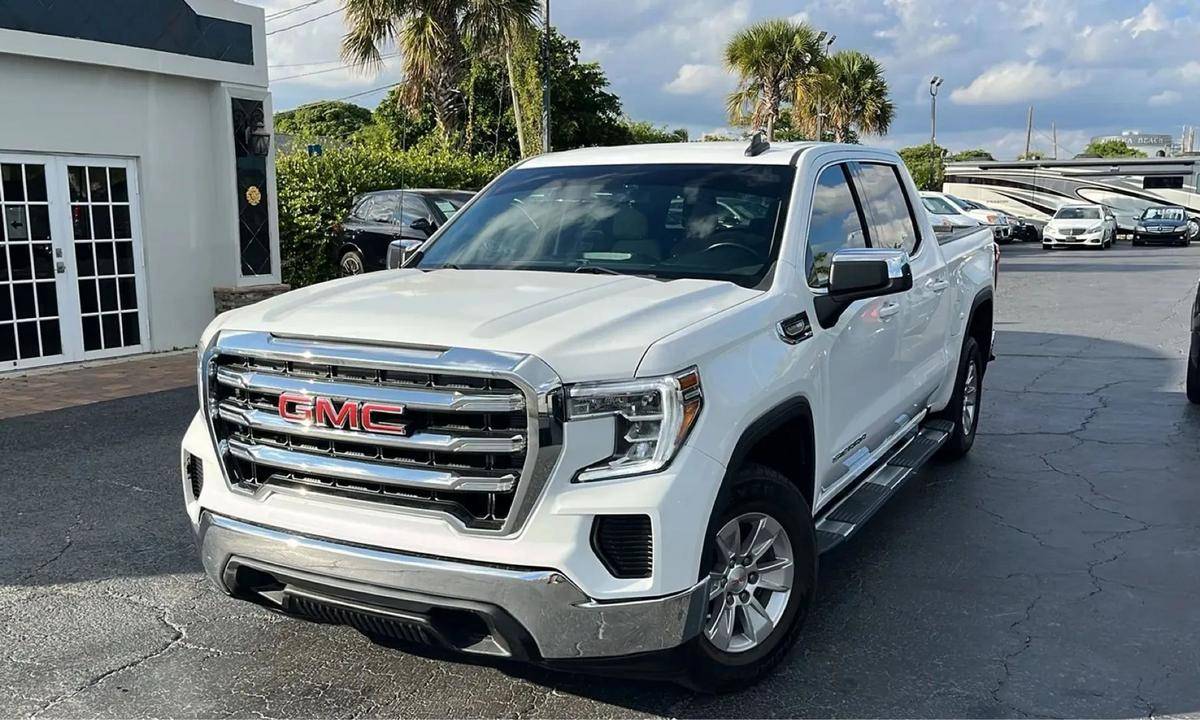 GMC Sierra 1500 2021 – Crew Cab SLE, Pickup 4 puertas, caja 5 ¾ ft